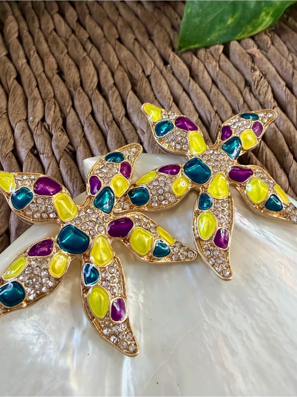 Oscar de la Renta Golden Starfish Enamel & Sparkling Crystal Earrings ✨ Pierced - Picture 12 of 12